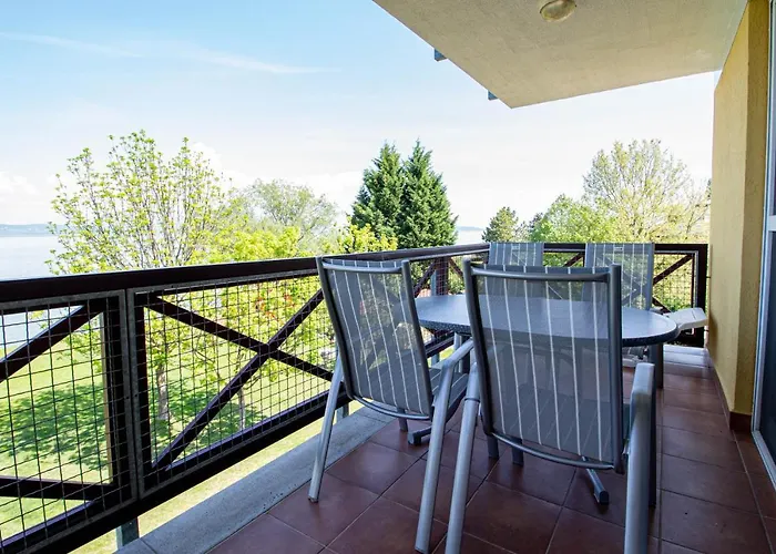 945 - A Balatonoszoedi Hullam Uedueloparkban Panoramas Apartmanban Szallas Apartamento *